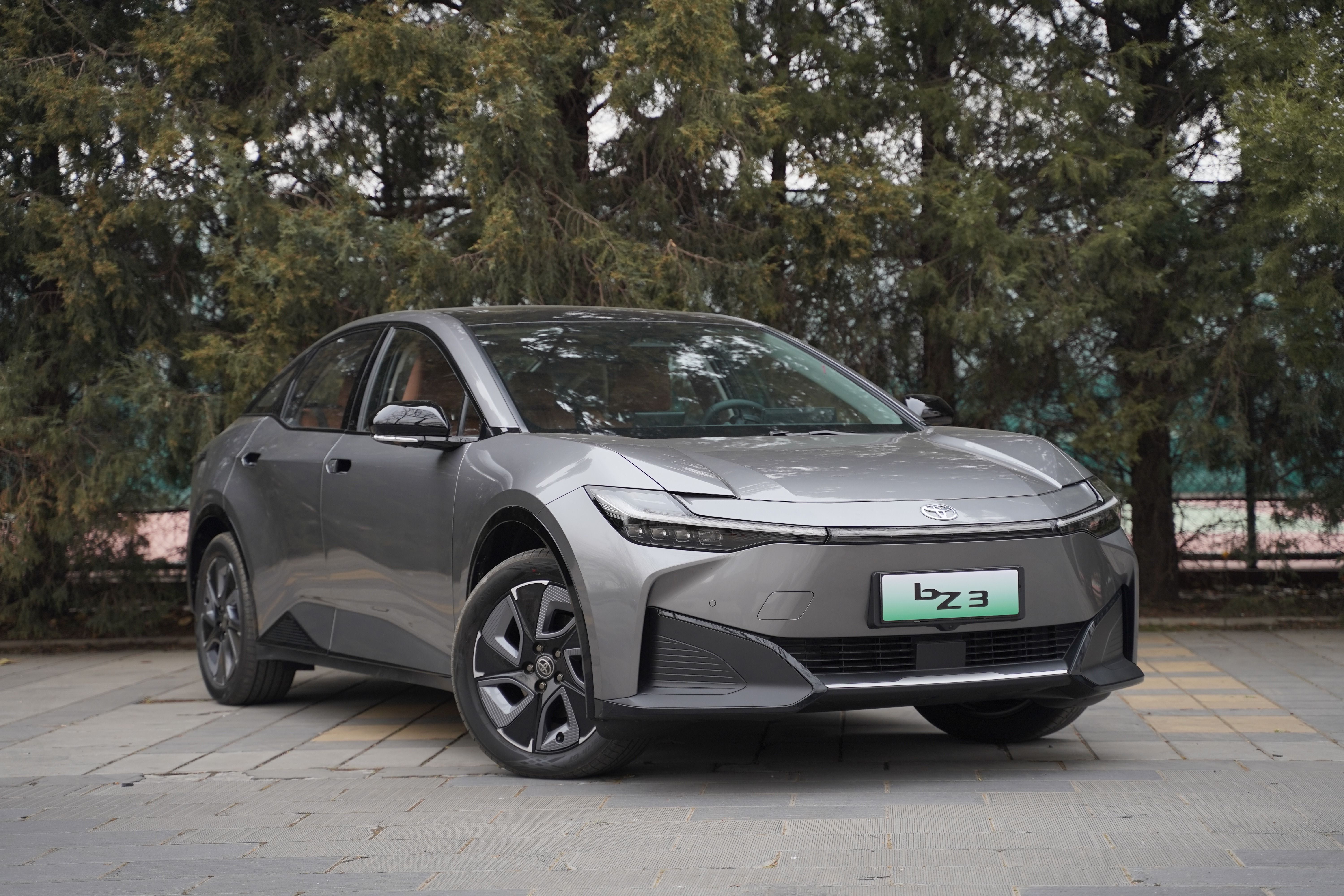 舒适、安全又可靠 全家出行还得看一汽丰田bZ3