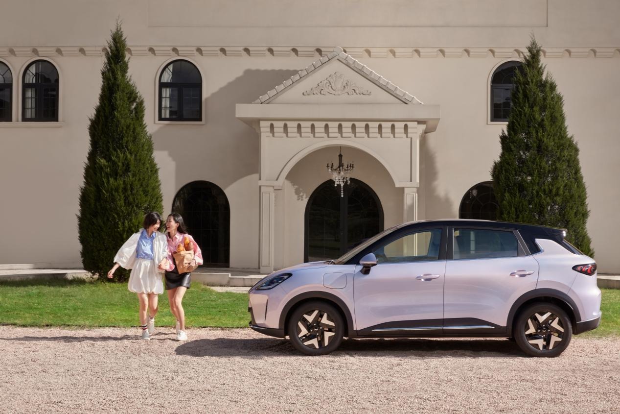 官宣！孟子义成为五菱缤果家族全球代言人，携手诠释“Be going 出发才缤纷”