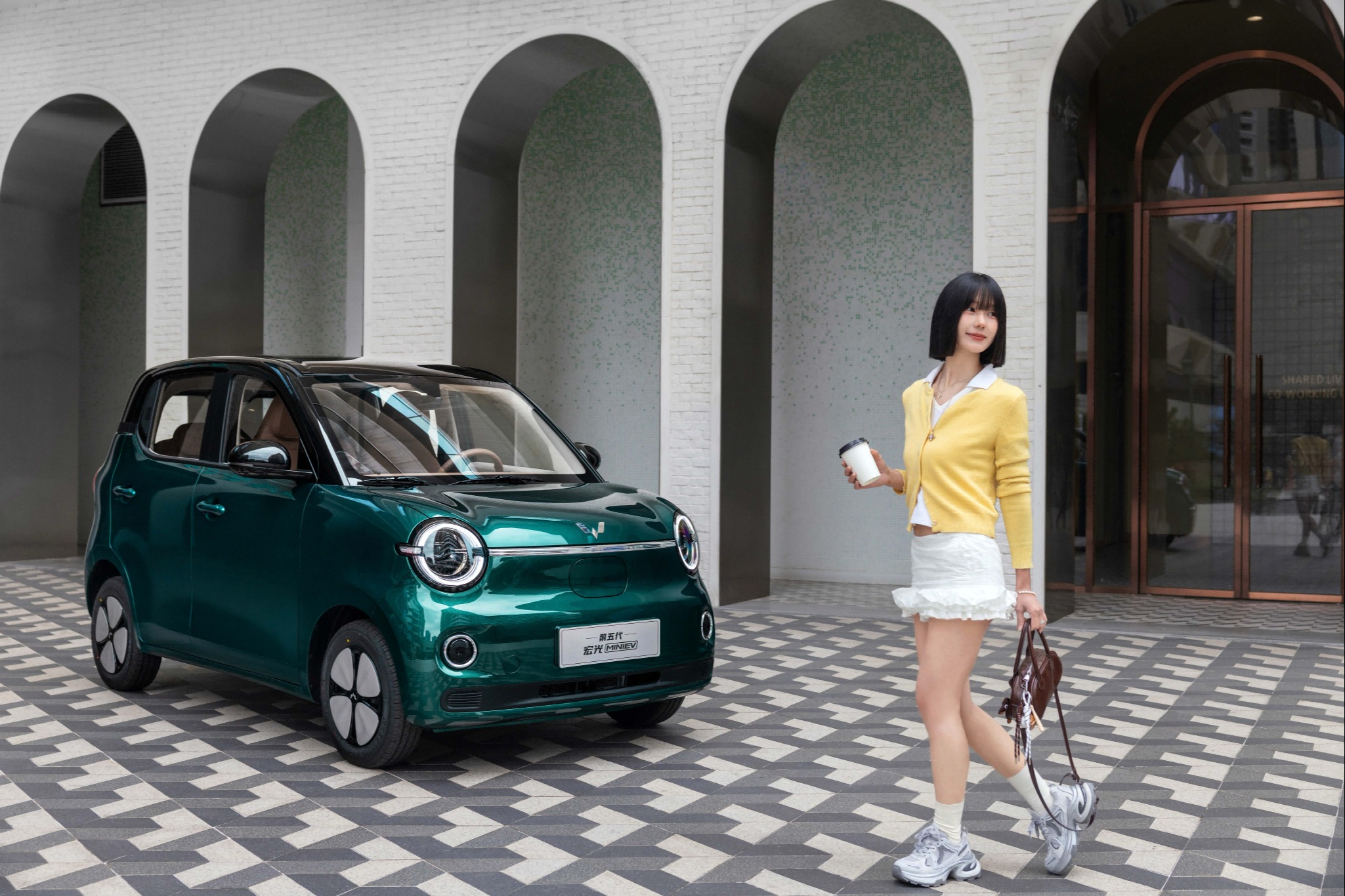 四门四座大空间，装下妙趣新体验，第五代宏光MINIEV空间与舒适全面进化