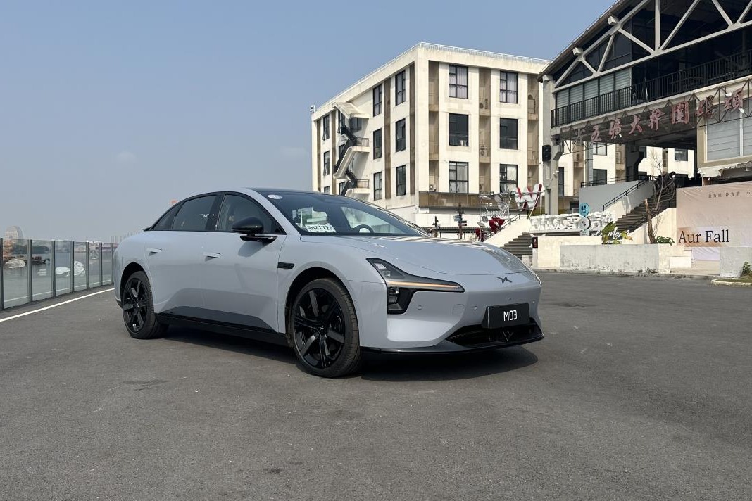 更懂年轻人的“智能轿跑”：2026款小鹏MONA M03试驾