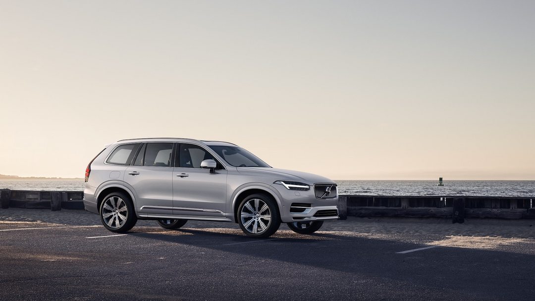 xc90-recharge-gallery-6-16x9.jpg