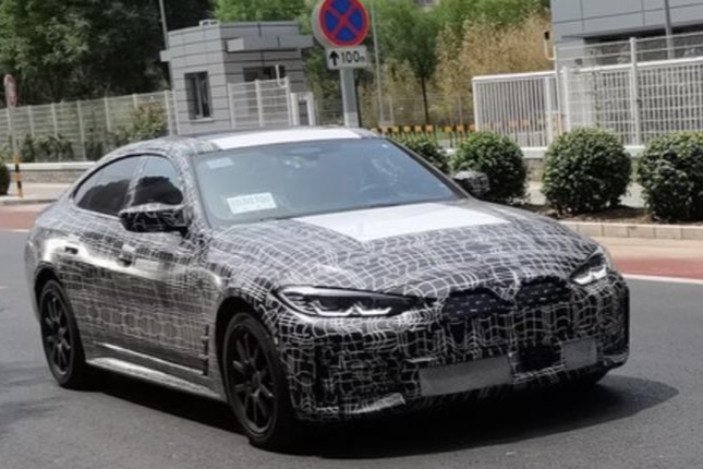 百公里加速 3.9 秒 宝马 i4 国内路试