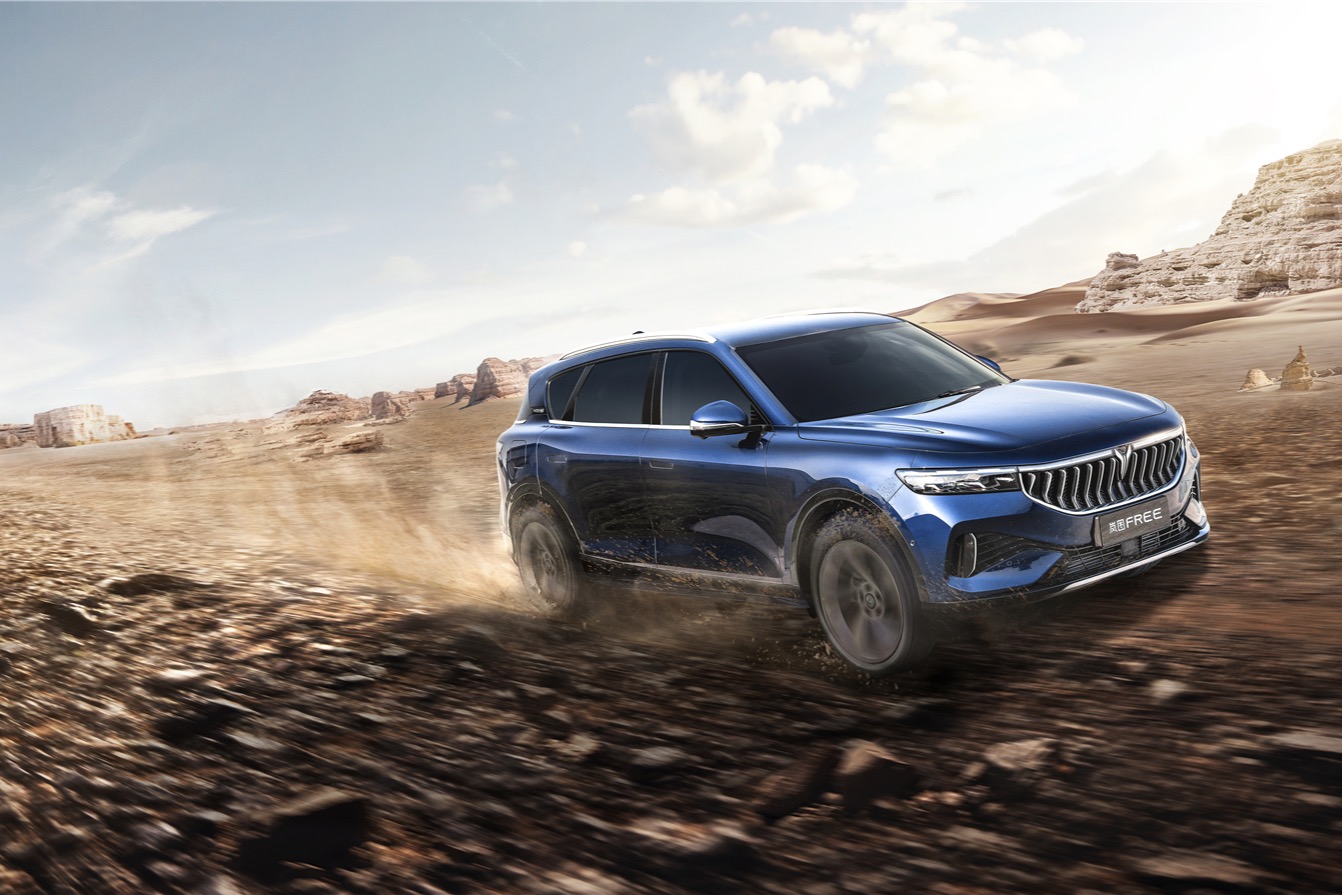 创电动汽车先河！岚图FREE招募全国用户首闯俄博梁千里无人区 