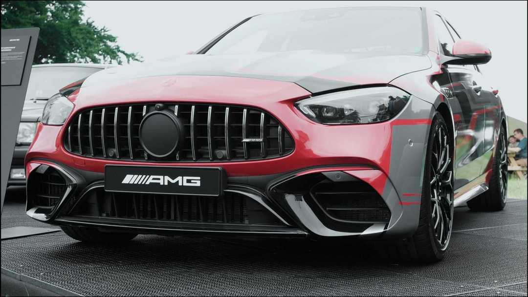 全新梅賽德斯-AMG C63預(yù)告圖發(fā)布，9月21日首發(fā)