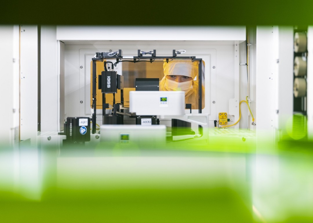 01 博世德累斯頓晶圓廠無塵車間 Bosch dresden  waferfab cleanroom.jpg