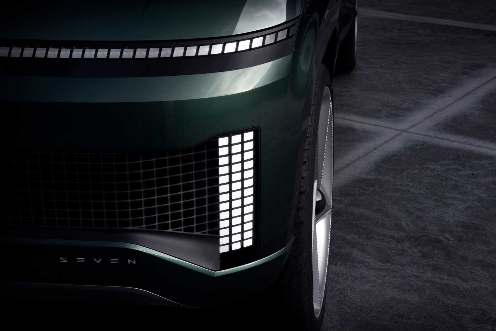 现代 IONIQ 7 SUV 预告图曝光  将亮相洛杉矶车展