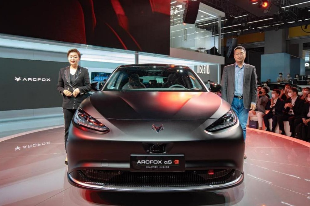 阿尔法S全新HI量产版广州车展揭幕