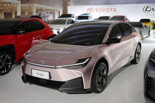 丰田与比亚迪首款电动车 bZ SDN 明年北京车展首发