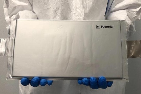 美国固态电池公司或2亿融资  奔驰领投