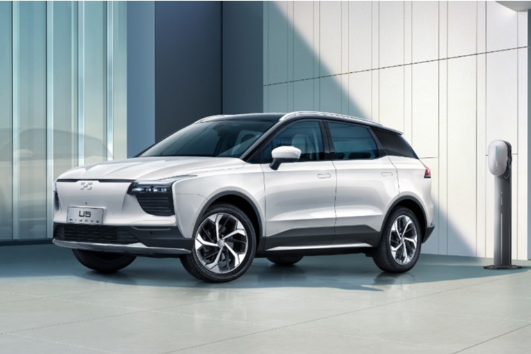 爱驰汽车与宁德时代就EVOGO换电项目展开合作