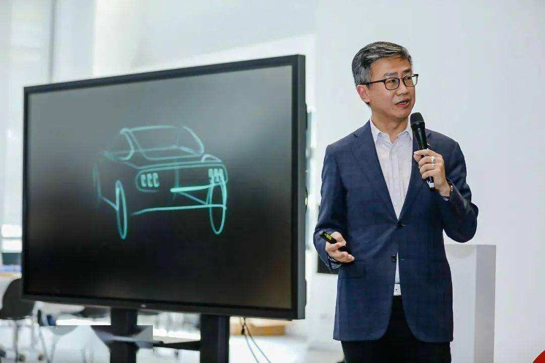 集度首款产品发布前夕  副总裁朱江离职