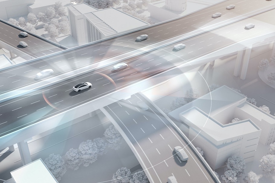 驾控王者智己L7   加了“智能”标签