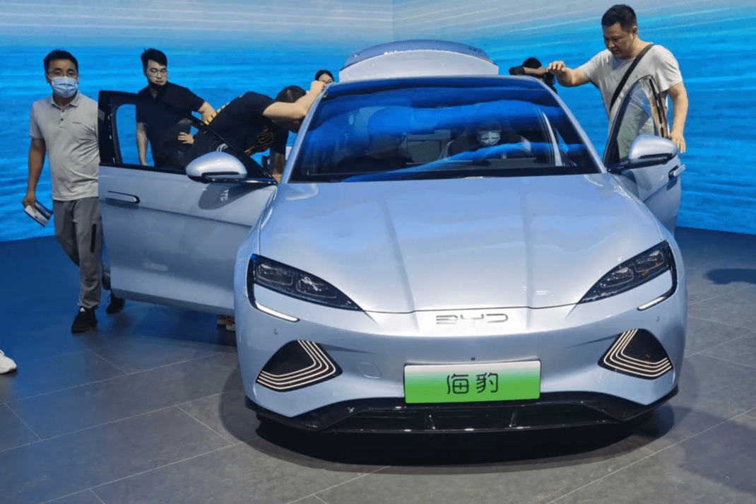 十天左右就上市？比亚迪最快车型海豹要来了！