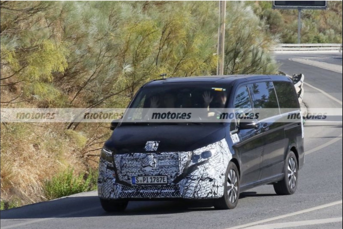 新款奔驰EQV最新谍照，有望年内亮相