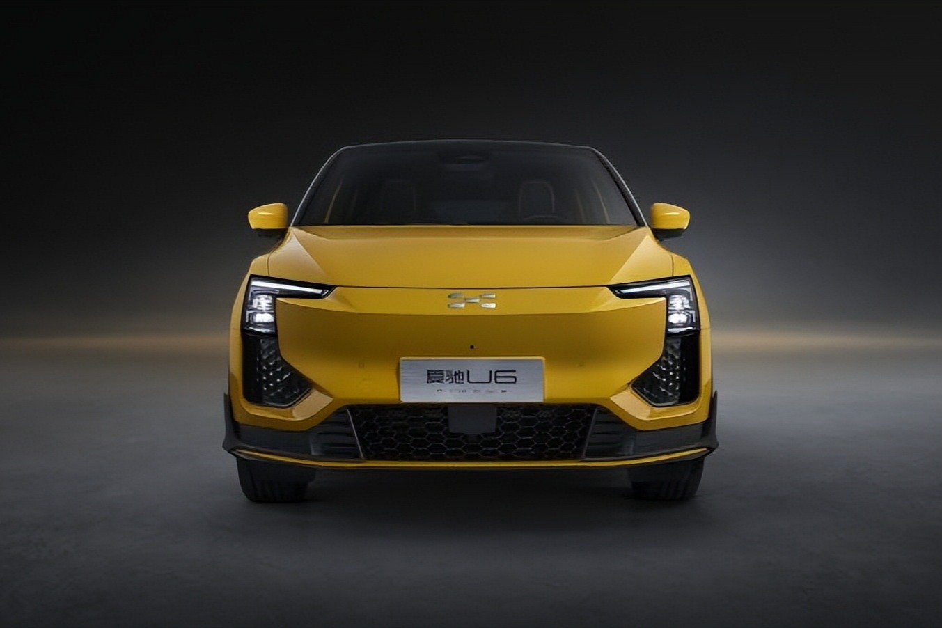 融合休旅车与轿跑特色，爱驰U6将在10月上市