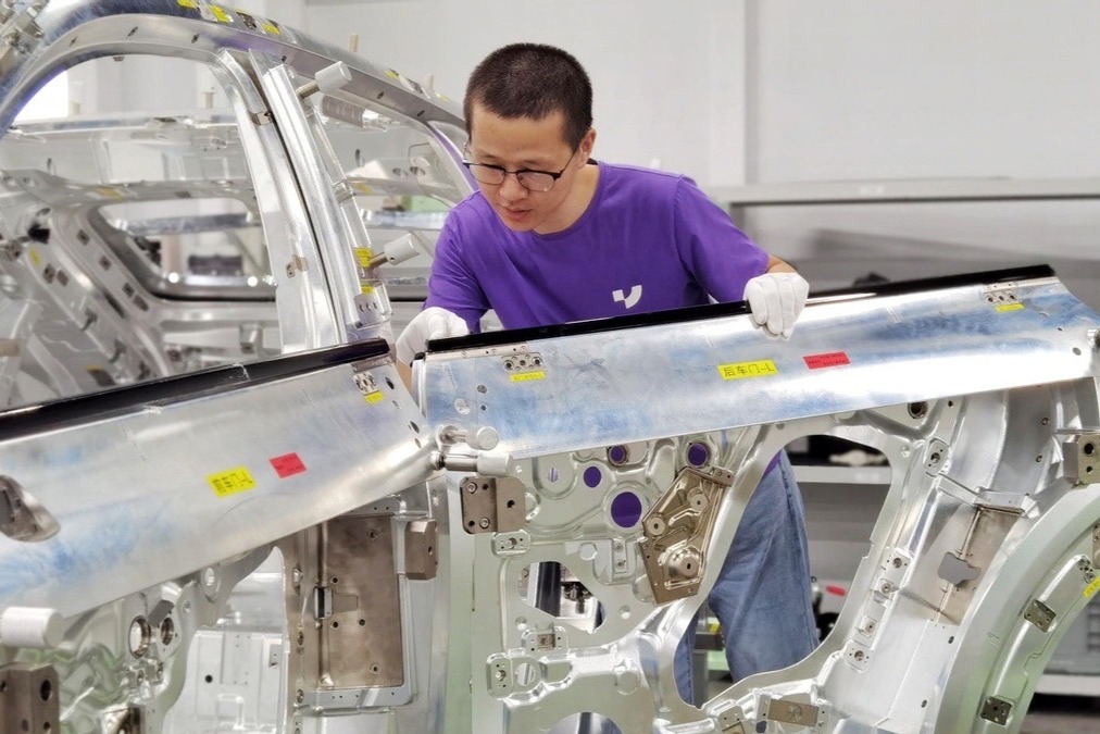 ​功能主模型CUBING现身 集度汽车机器人ROBO-01再添高质量量产神器 