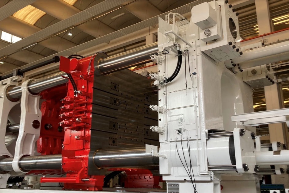 9000吨级压铸机将交付给特斯拉，用于生产Cybertruck