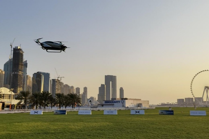 小鹏汇天飞行汽车X2在迪拜完成海外首次公开飞行