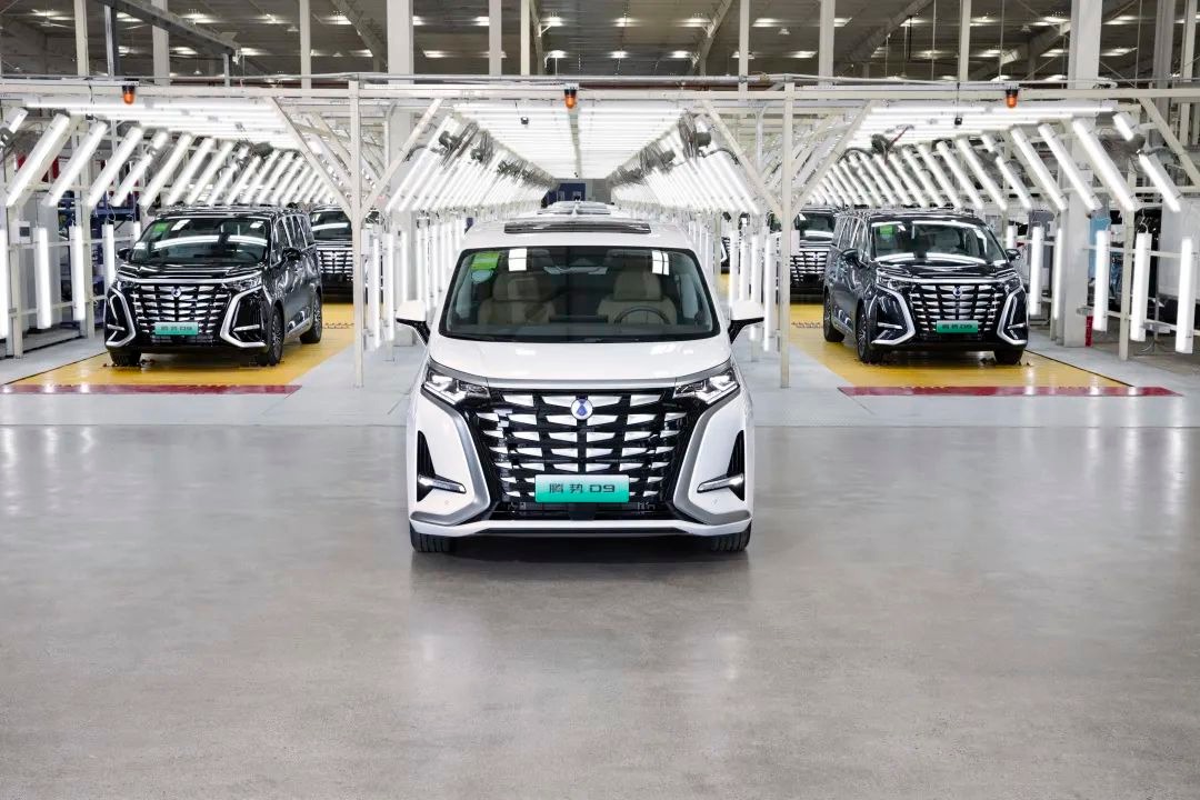 快讯 | 腾势D9 在10月25日开启交付