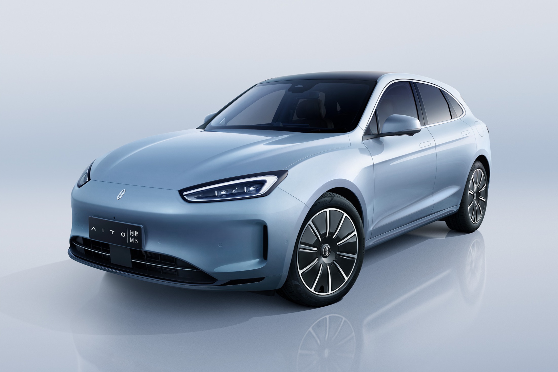 仅一个多月就迎来交付，问界M5 EV已于10月底从重庆发运