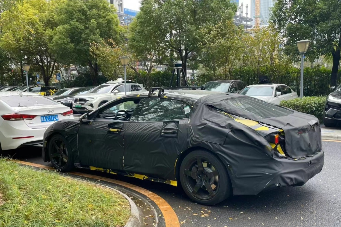 谍照 | 路特斯 Envya最新谍照曝光，与保时捷Taycan争夺市场