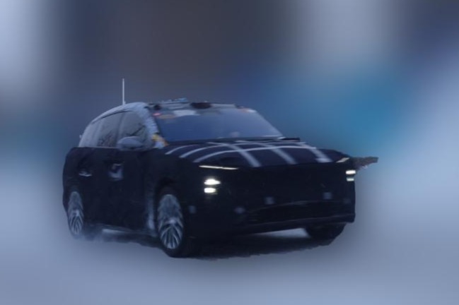 谍照 | 蔚来EC7路试谍照曝光，采用轿跑设计