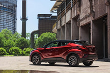 一汽丰田全新奕泽IZOA燃情上市 