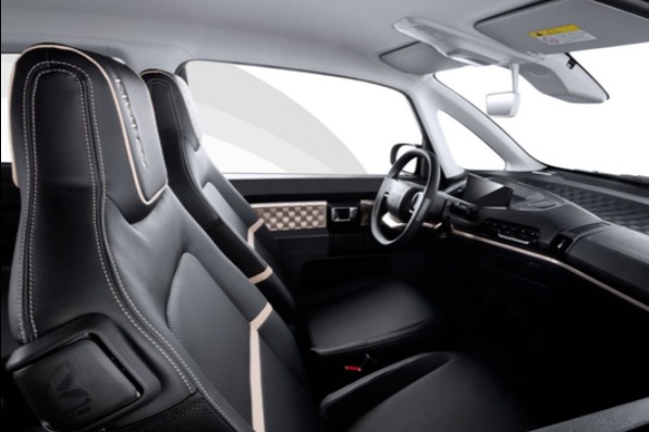 风格前卫 宝骏KiWi EV内饰官图发布