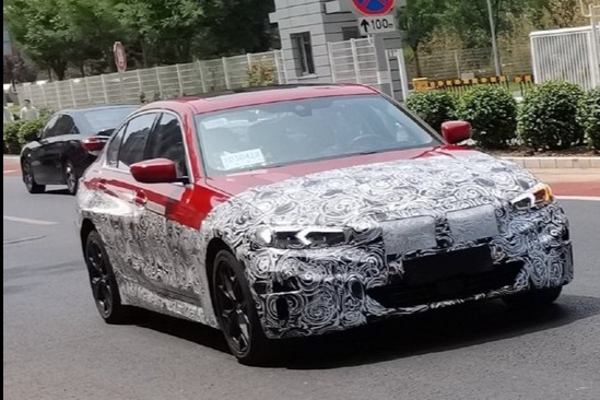 宝马纯电动3系路试谍照国内首次曝光