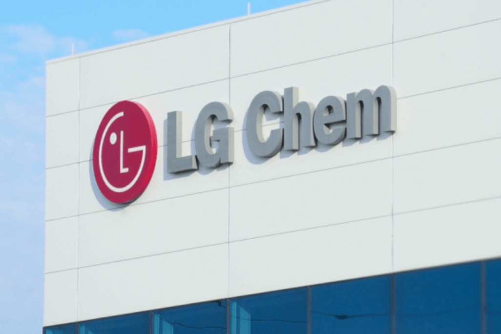 LG 新能源发布全新全固态电池技术 实现室温下快充技术突破
