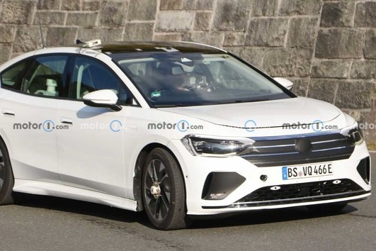  MEB 平台打造 大众Aero B纯电轿车的谍照曝光