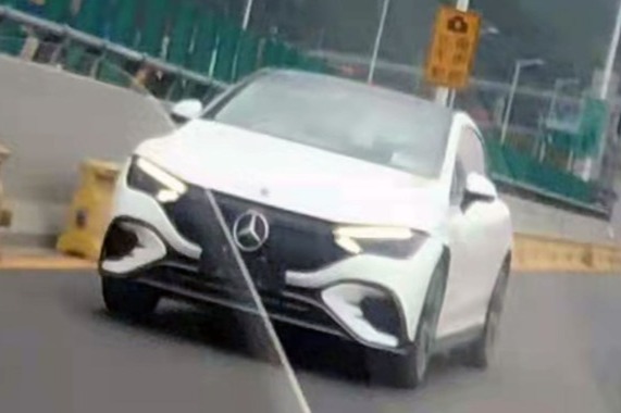 奔驰EQE国产版路试  对标特斯拉Model S是否有胜算