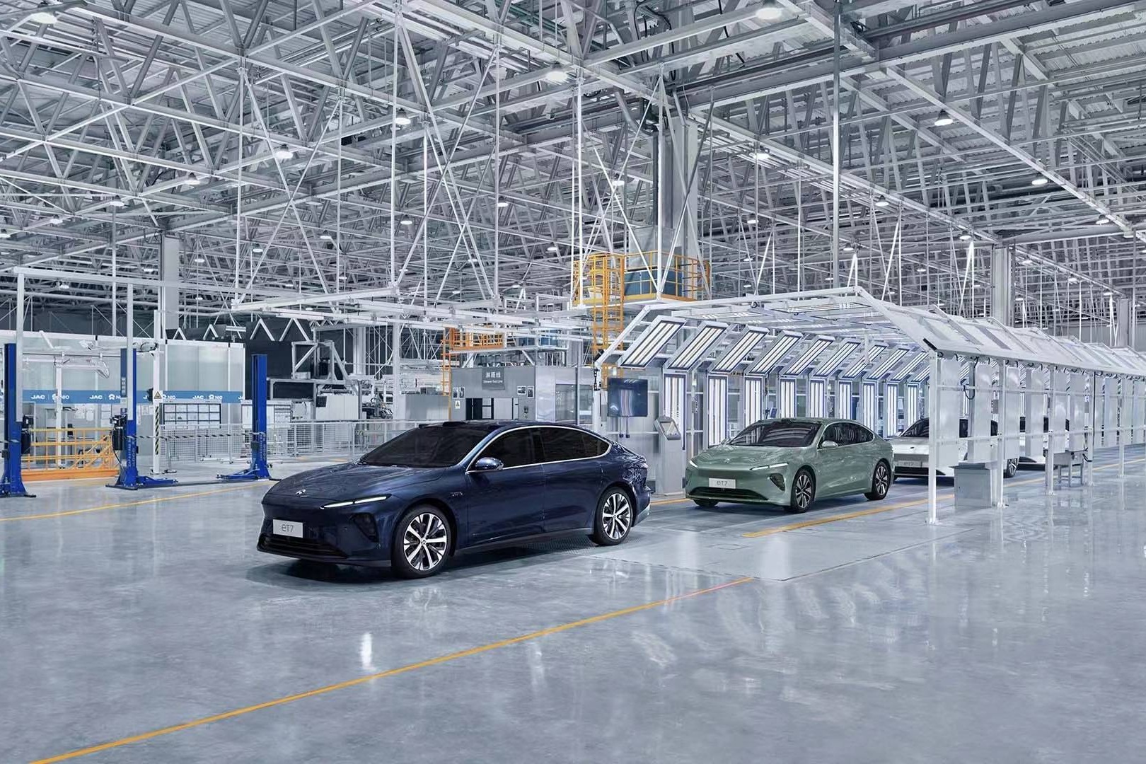 蔚来ET7首批生产车正式下线