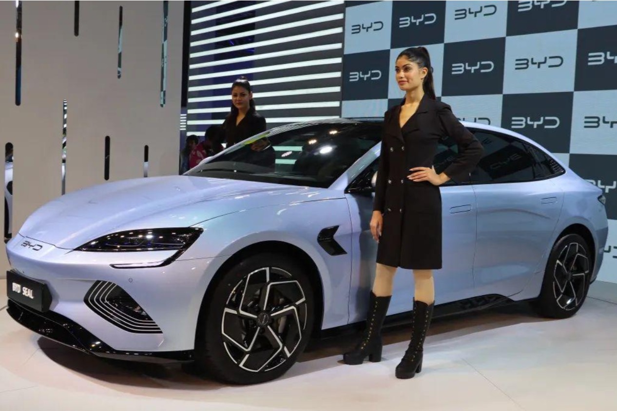 比亚迪携ATTO 3限量款和海豹亮相2023年印度车展