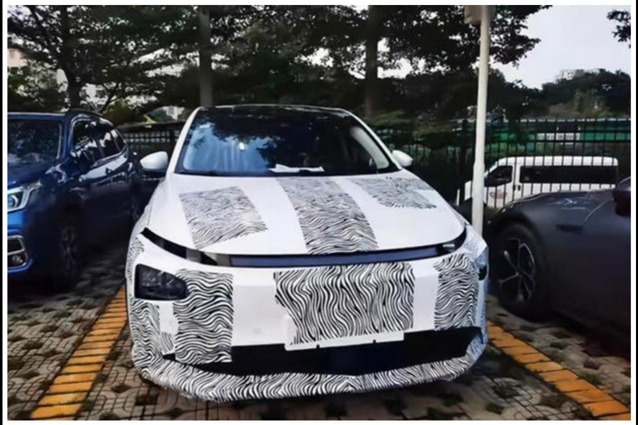 E周新势力 | 小鹏汽车新款SUV信息曝光 22年推出；理想全新大型SUV X01参数曝光