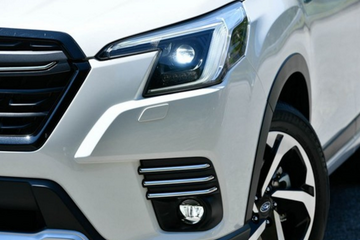 斯巴鲁发布改款森林人，外观采用全新设计，延续2.0L混动系统