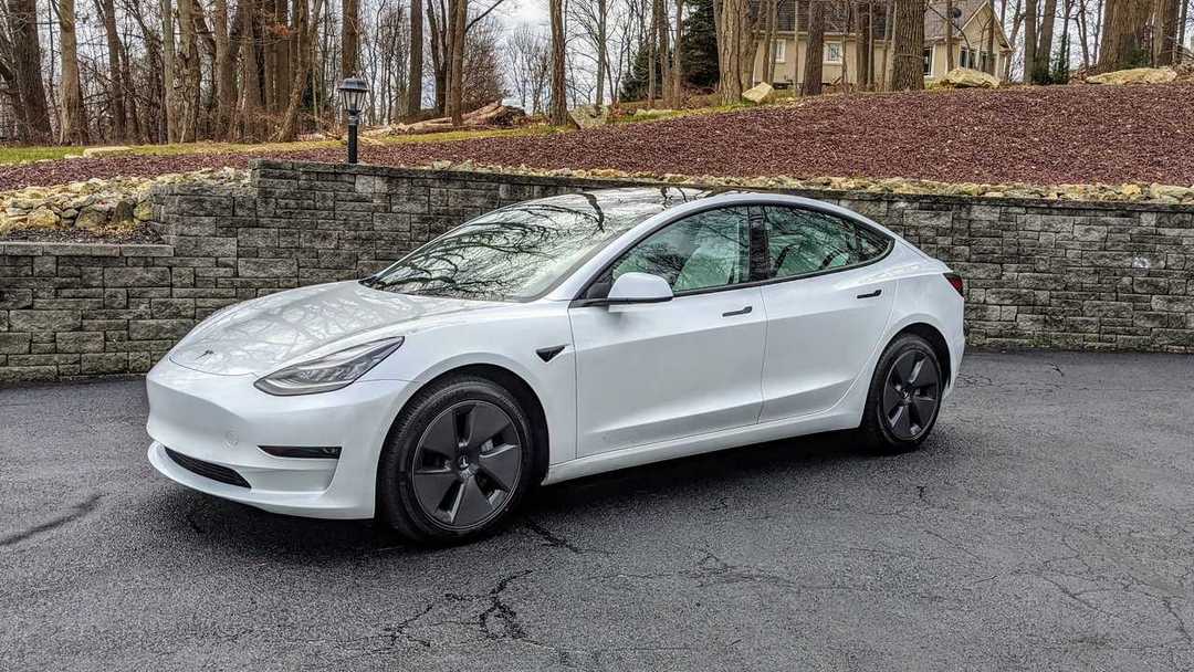 2021 特斯拉 Model 3