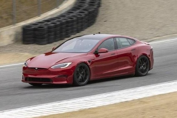 特斯拉 Model S Plaid VS 保時捷 Taycan Turbo S