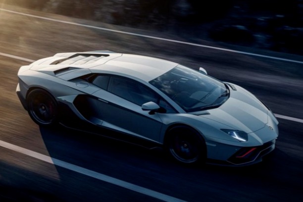 兰博基尼Aventador接班者将在23年亮相，搭载插混动力