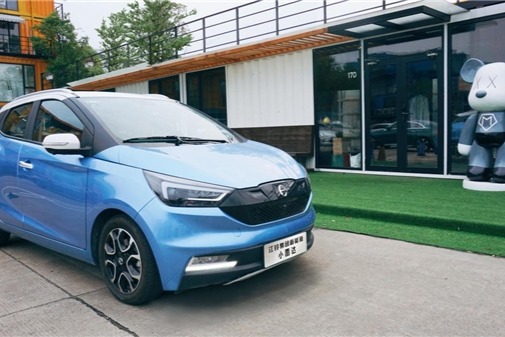 高颜值更安全，江铃小雷达高性价比之选