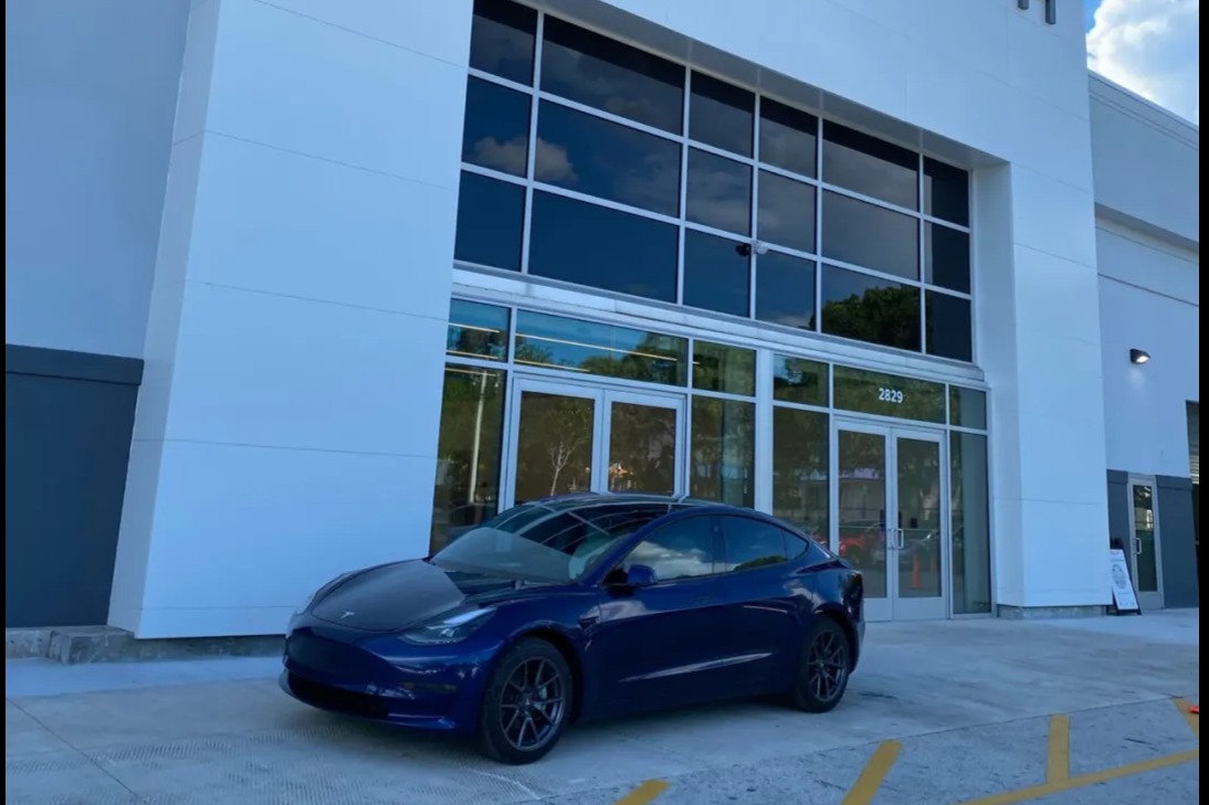 太開心了！物業(yè)要拆充電樁的事兒，特斯拉說(shuō)要為我撐腰