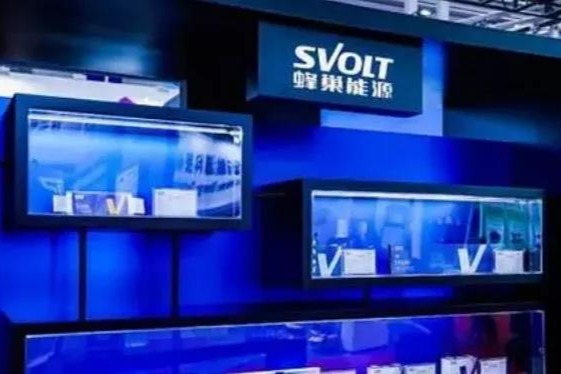 獲100+機(jī)構(gòu)搶投，蜂巢能源劍指三強(qiáng)憑啥“凡爾賽”？