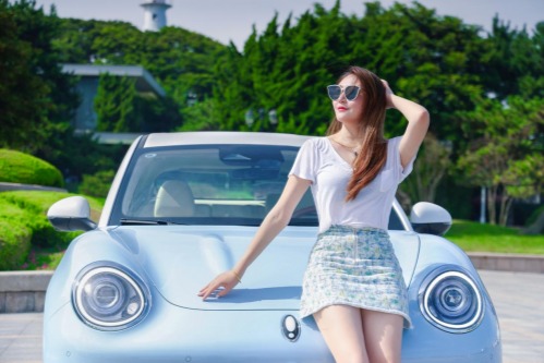 女司機(jī)遇到歐拉好貓，豬豬女孩的精致首選