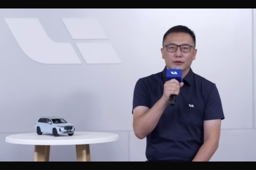 理想登陸港股蔚小理內(nèi)戰(zhàn)在即