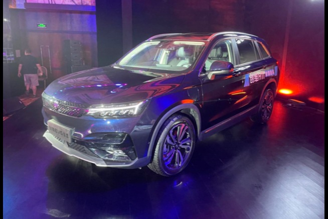 創(chuàng)維ET5上市并更名為EV6，起售價15.28萬，提供6座版