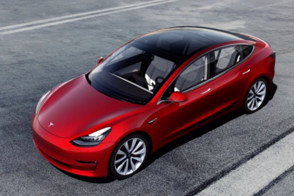 特斯拉7月銷量下跌近7成創(chuàng)新低，馬斯克淡定回應(yīng)