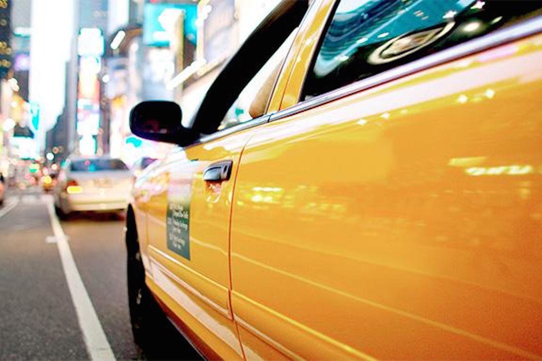 加收空調費、14小時流水300元，打車平臺問題令人擔憂