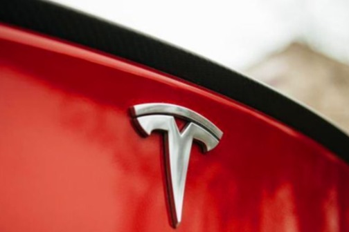 車主聯(lián)名護犢子，蔚來洗腦為何如此成功？