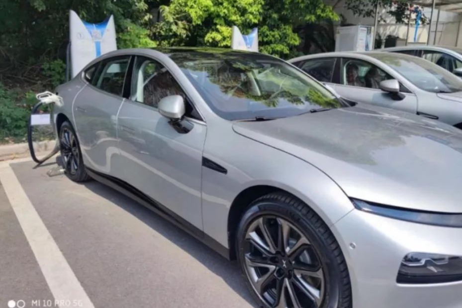 多次托底血虧7萬甩賣小鵬P7，后續(xù)牽出大堆問題，望得到解決