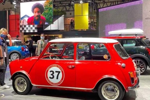 成都車展花樣出“位” 周邊文創(chuàng)、Mini車、美妝……看點太多